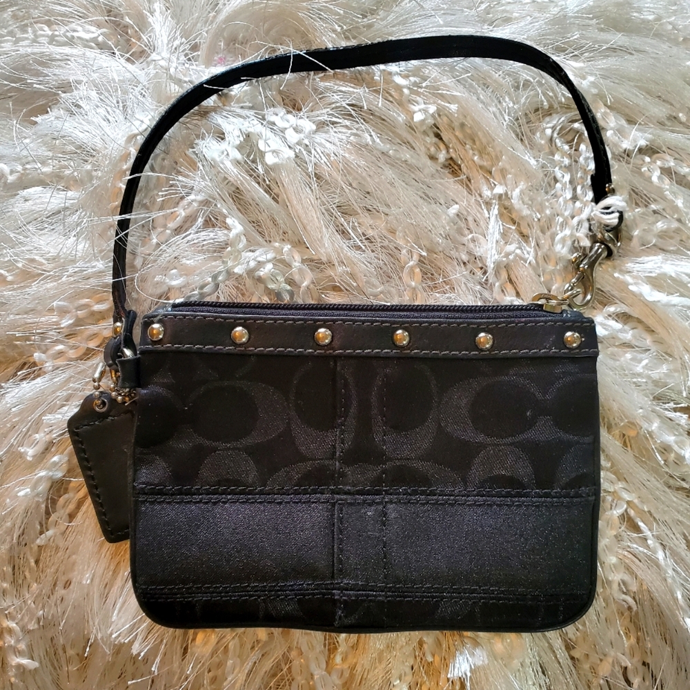 COACH legacy signature wristlet